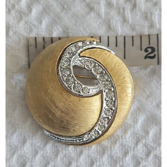 Vintage Signed  JJ Jonette Chunky  Brushed Goldtone Rhinestone Brooch Pin - Picture 4 of 5
